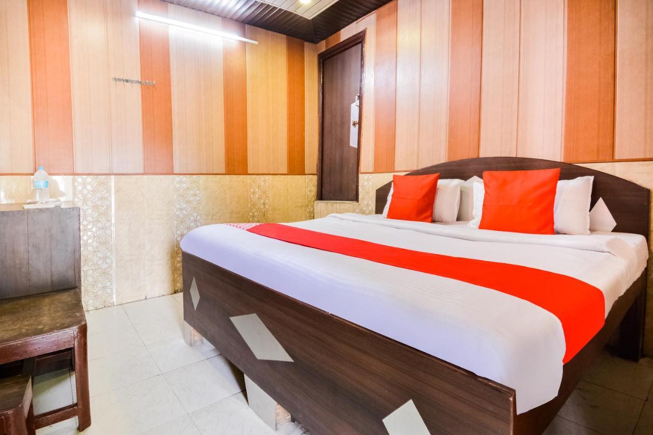 Oyo 46152 Hotel Neelam Karnāl Екстериор снимка